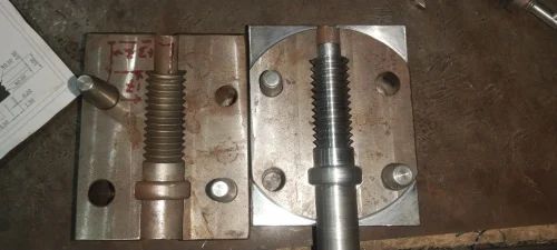 Engraving dies